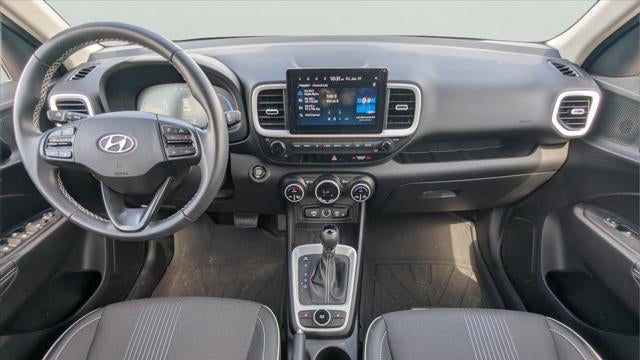 2025 Hyundai VENUE Limited