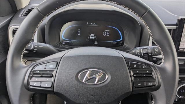 2025 Hyundai VENUE Limited