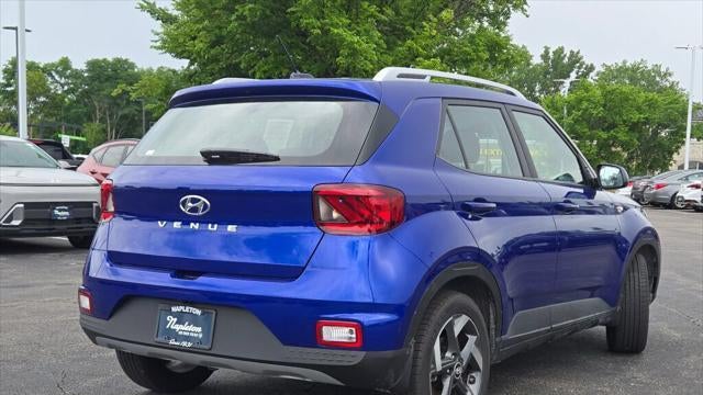 2025 Hyundai VENUE SEL