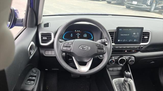 2025 Hyundai VENUE SEL