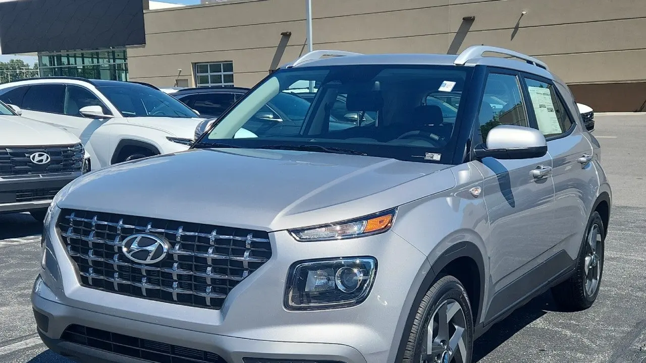 2026 Hyundai VENUE SEL