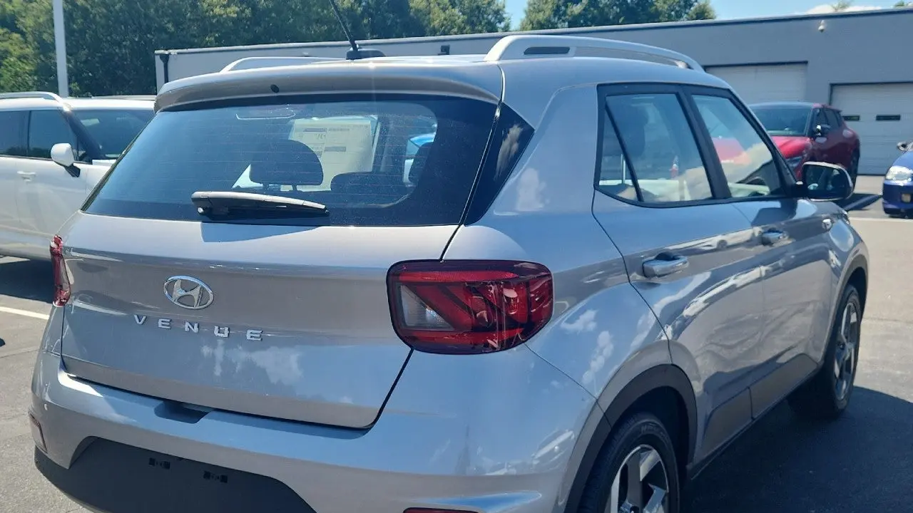 2026 Hyundai VENUE SEL