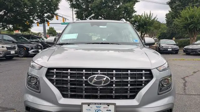 2026 Hyundai VENUE SEL