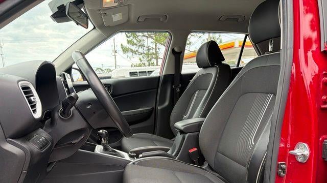 2022 Hyundai VENUE SEL