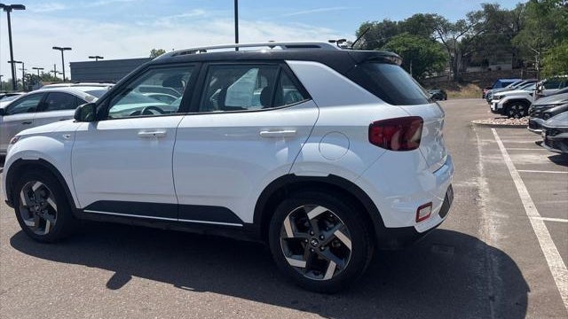 2023 Hyundai VENUE Limited