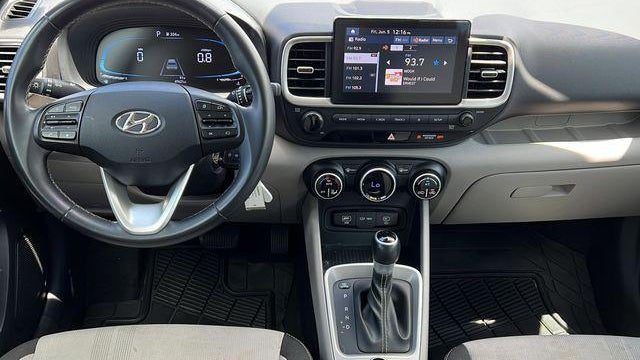 2023 Hyundai VENUE SEL