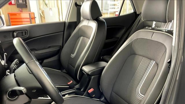 2023 Hyundai VENUE Limited