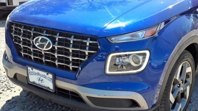 2023 Hyundai VENUE Limited