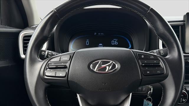 2023 Hyundai VENUE SEL