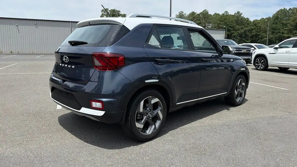 2024 Hyundai VENUE Limited