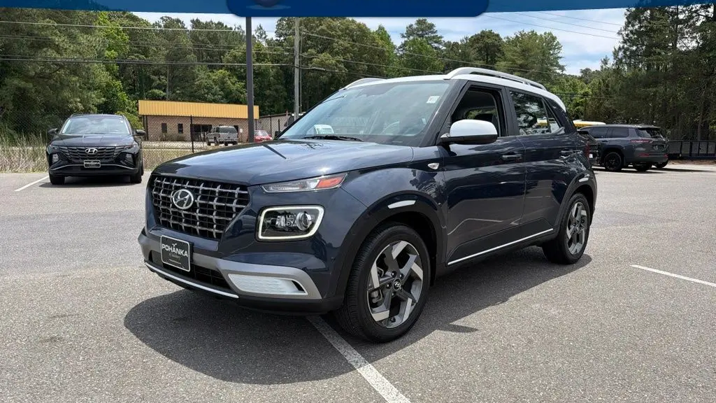 Preowned 2024 Hyundai VENUE Limited for Sale