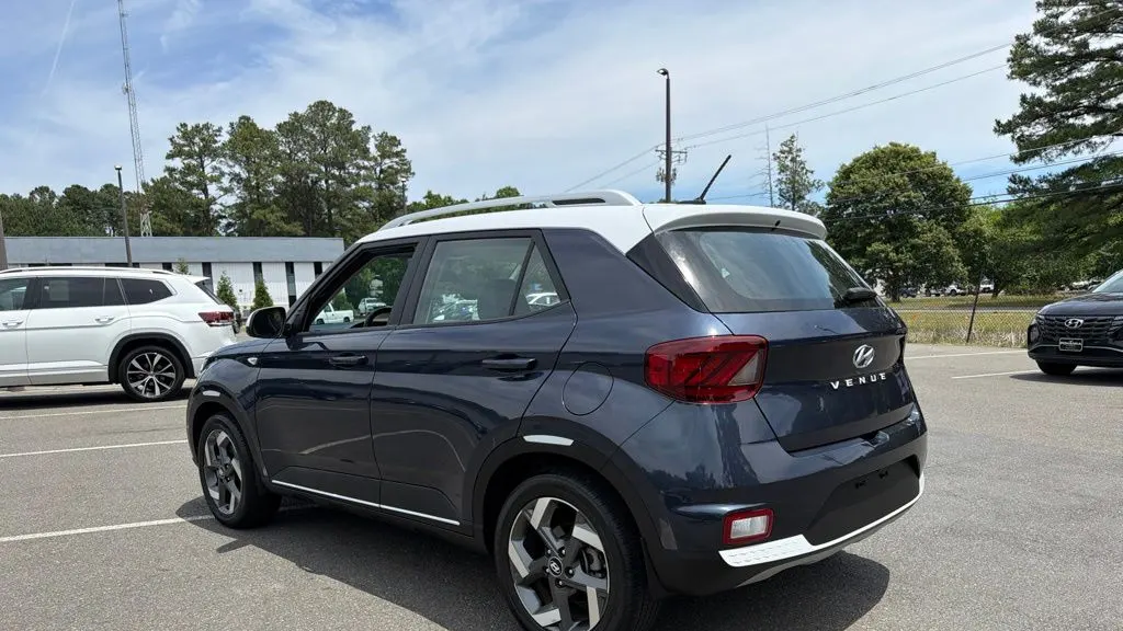 2024 Hyundai VENUE Limited