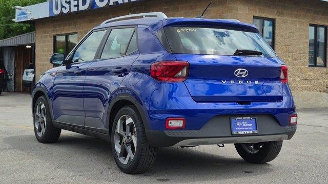 2025 Hyundai VENUE Limited
