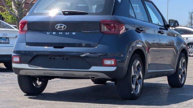 2025 Hyundai VENUE Limited