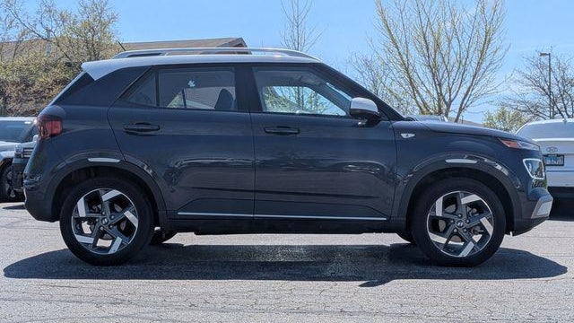 2025 Hyundai VENUE Limited