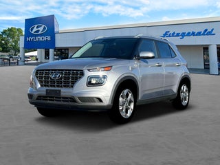 2025 Hyundai VENUE with Shimmering Silver Exterior
