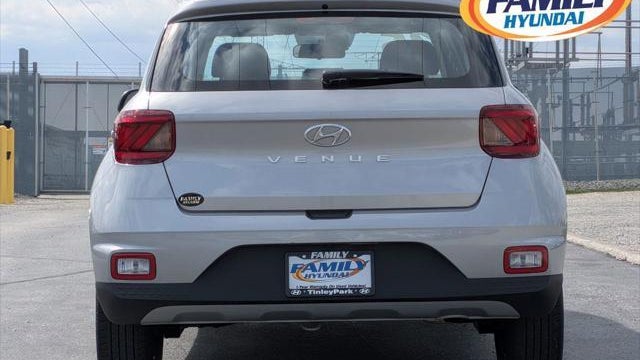 2025 Hyundai VENUE SEL