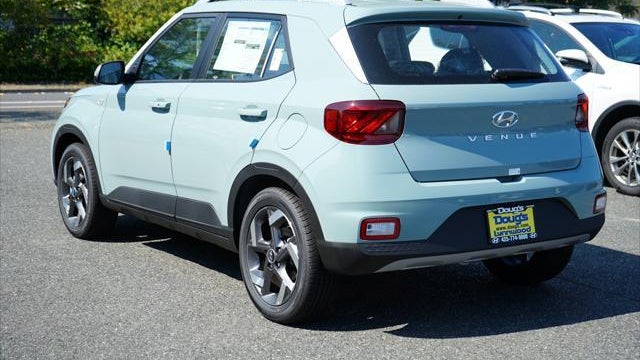 2025 Hyundai VENUE Limited