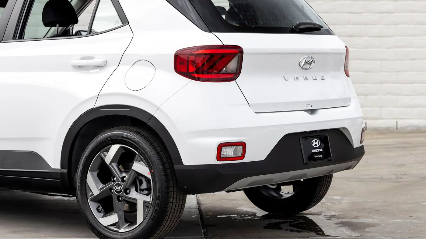 2026 Hyundai VENUE SEL