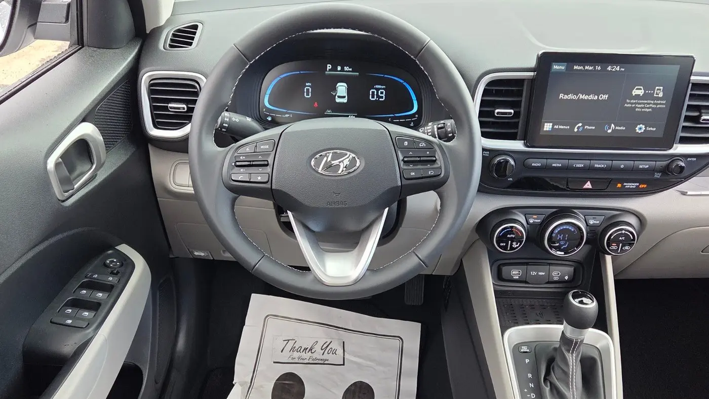 2026 Hyundai VENUE SEL