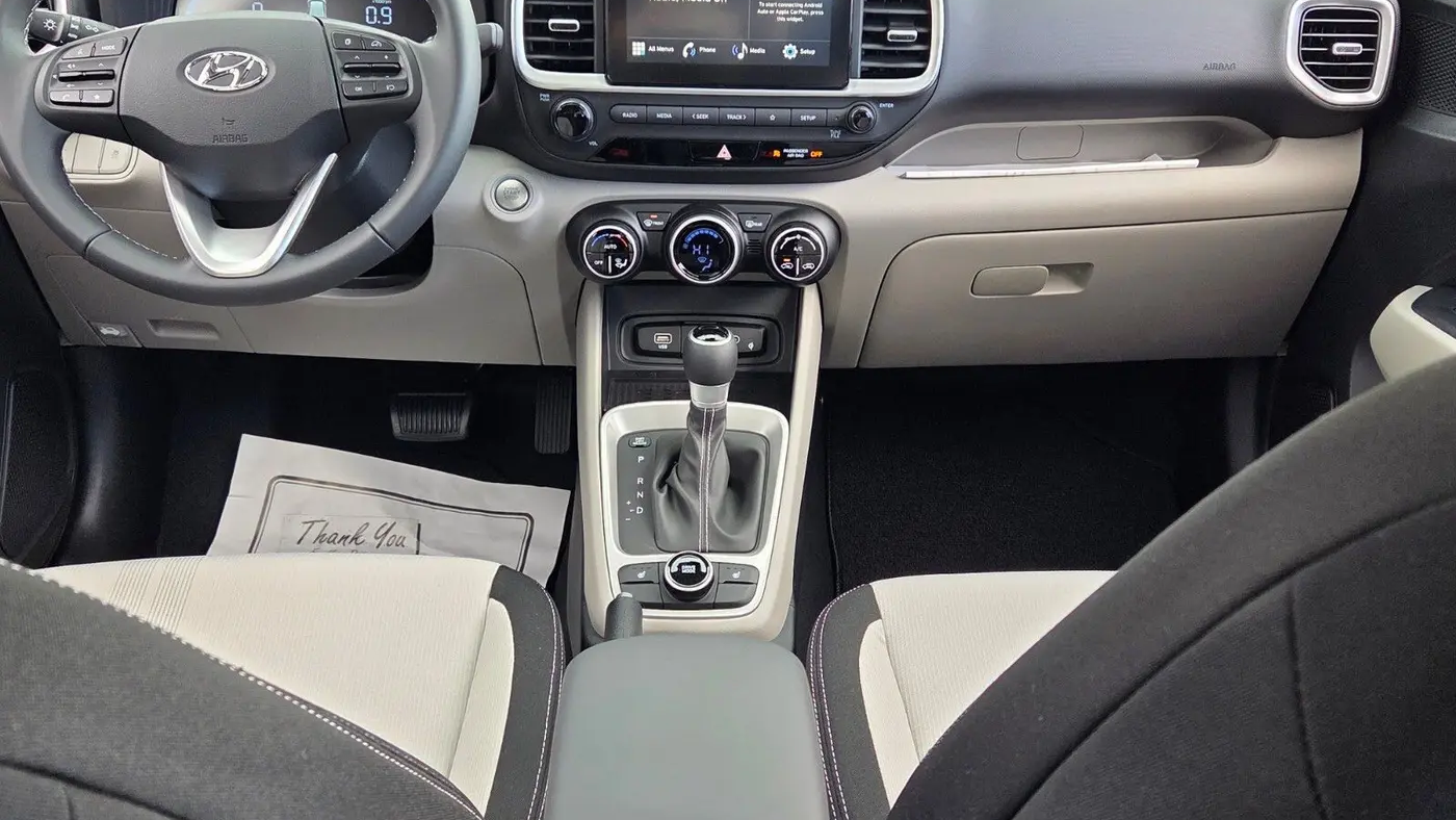 2026 Hyundai VENUE SEL