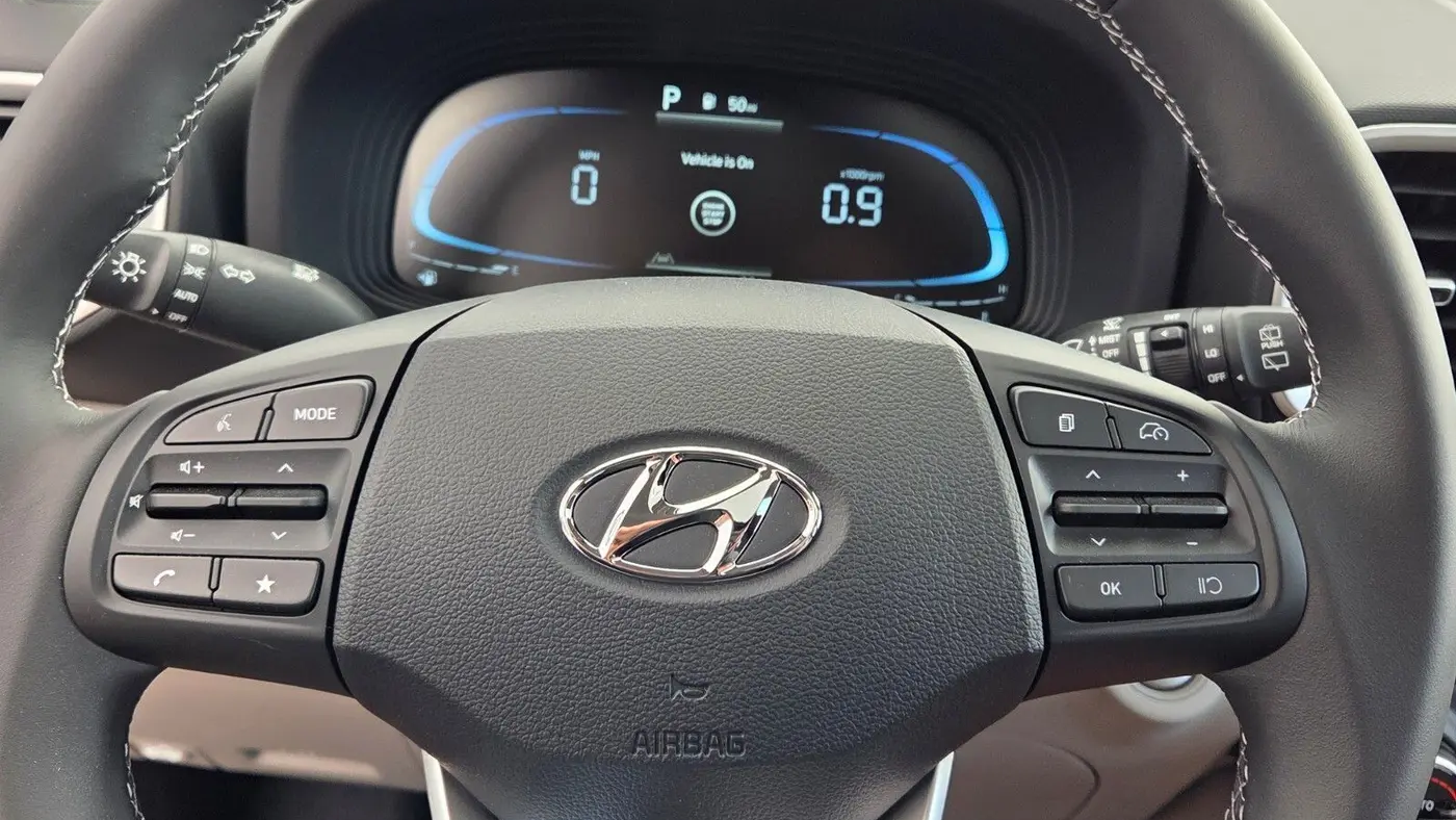 2026 Hyundai VENUE SEL