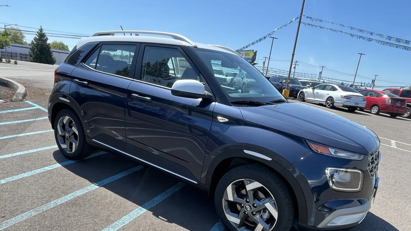 2026 Hyundai VENUE SEL