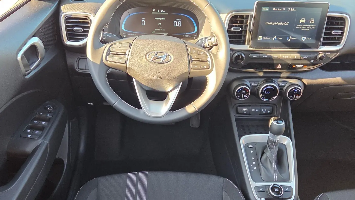 2026 Hyundai VENUE SEL