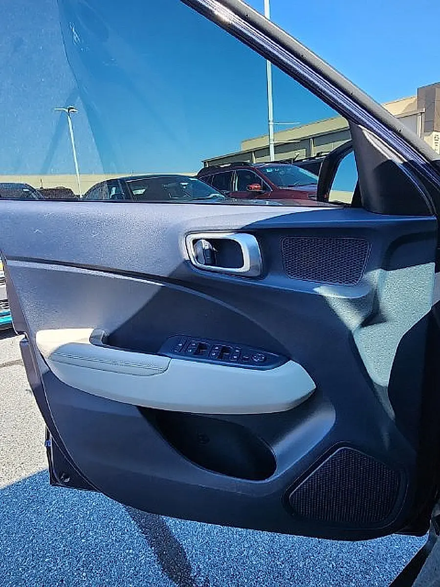 2021 Hyundai Venue - $17,076