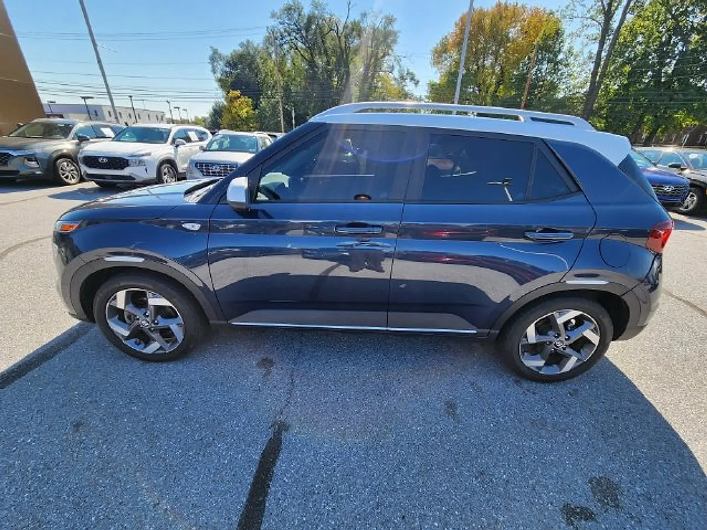 2021 Hyundai Venue - $17,076