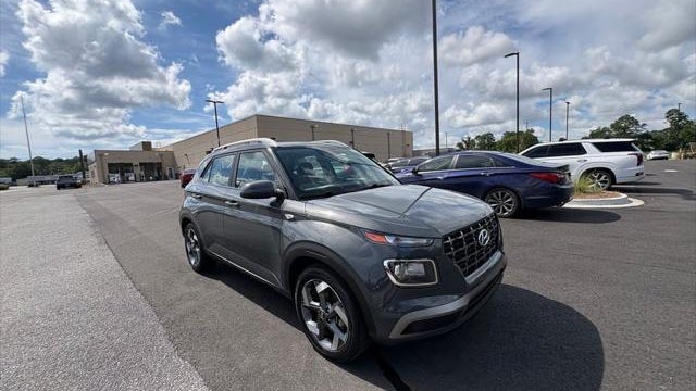 2022 Hyundai VENUE Limited