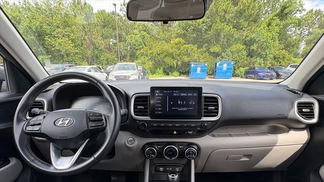 2022 Hyundai VENUE Limited