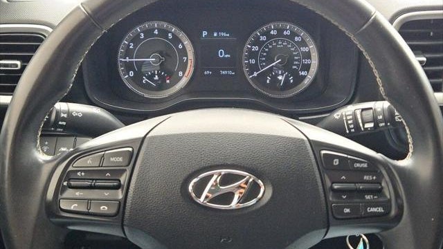 2022 Hyundai VENUE SEL