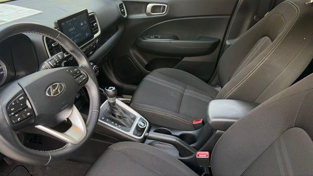 2022 Hyundai VENUE SEL