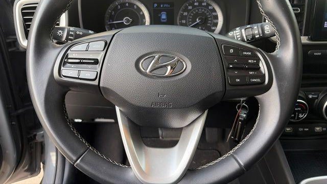 2022 Hyundai VENUE SEL