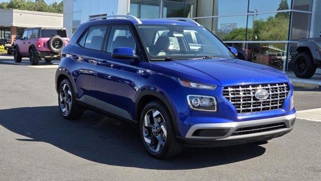 2023 Hyundai VENUE SEL