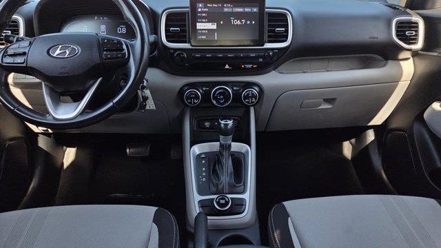 2023 Hyundai VENUE SEL