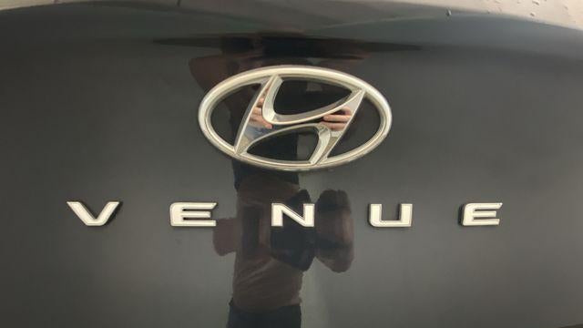 2023 Hyundai VENUE Limited