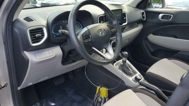 2023 Hyundai VENUE SEL