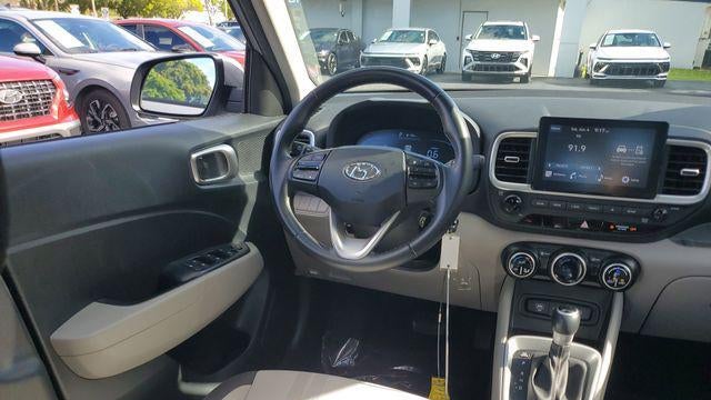 2023 Hyundai VENUE SEL
