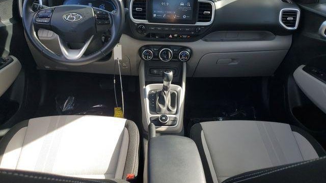 2023 Hyundai VENUE SEL