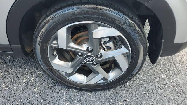 2023 Hyundai VENUE SEL