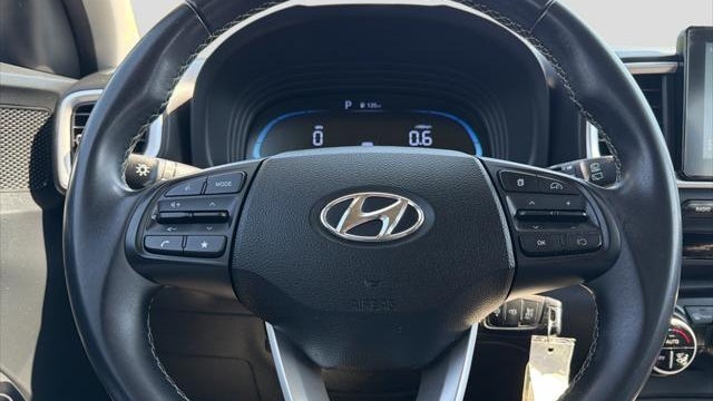 2023 Hyundai VENUE SEL