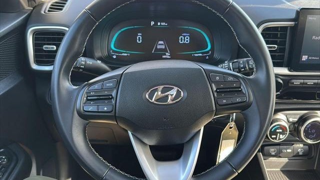 2023 Hyundai VENUE SEL