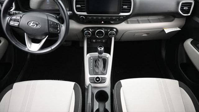 2023 Hyundai VENUE SEL