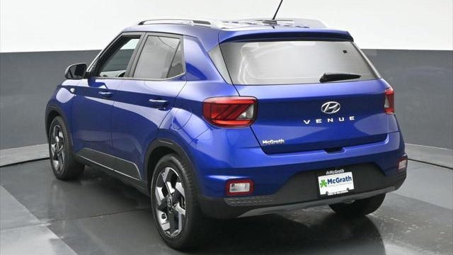 2023 Hyundai VENUE SEL
