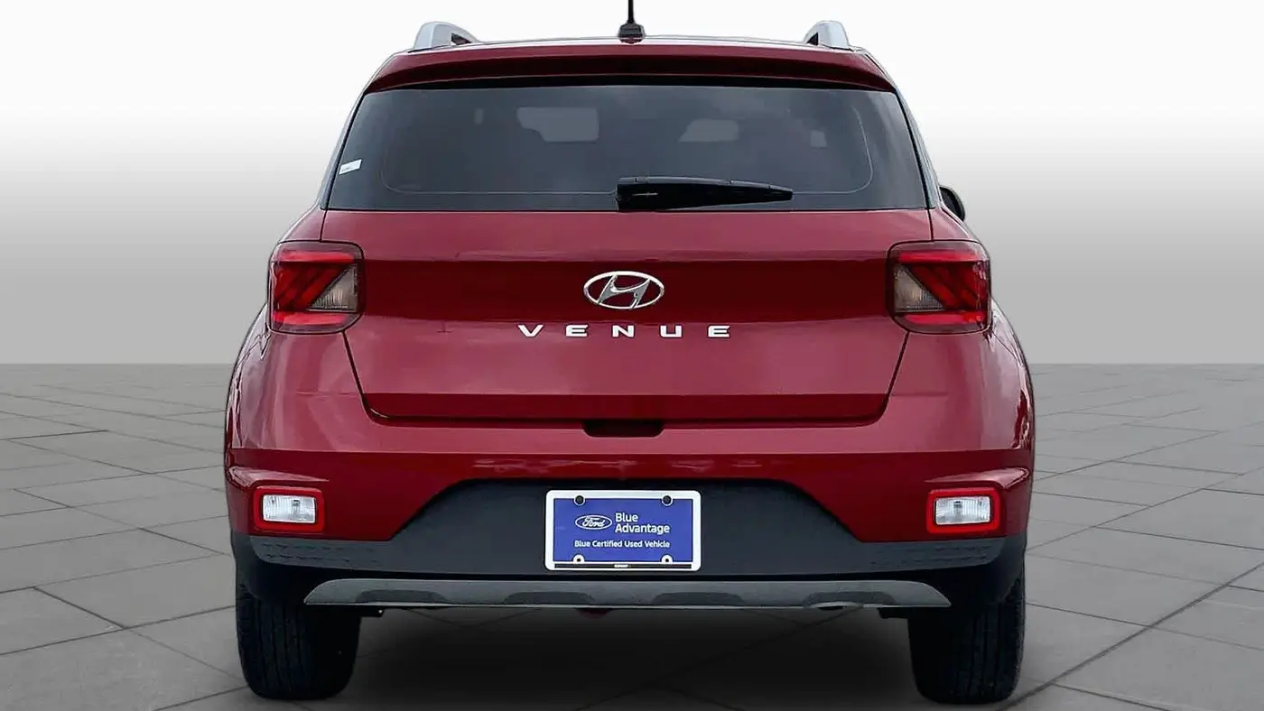 2023 Hyundai VENUE SEL