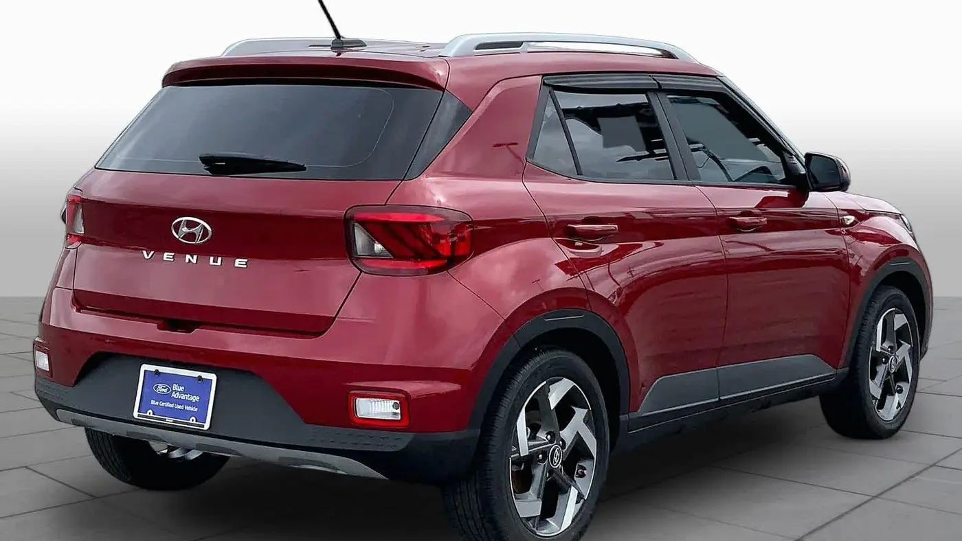 2023 Hyundai VENUE SEL
