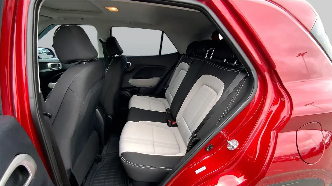2023 Hyundai VENUE SEL