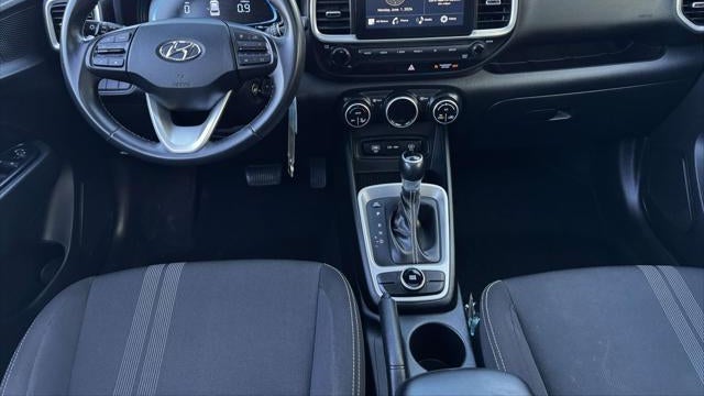 2023 Hyundai VENUE SEL